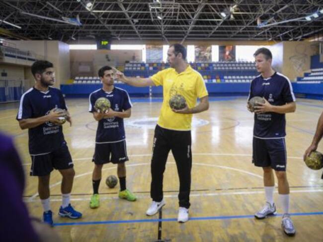 Imagen de un entrenamiento del BM Guadalajara