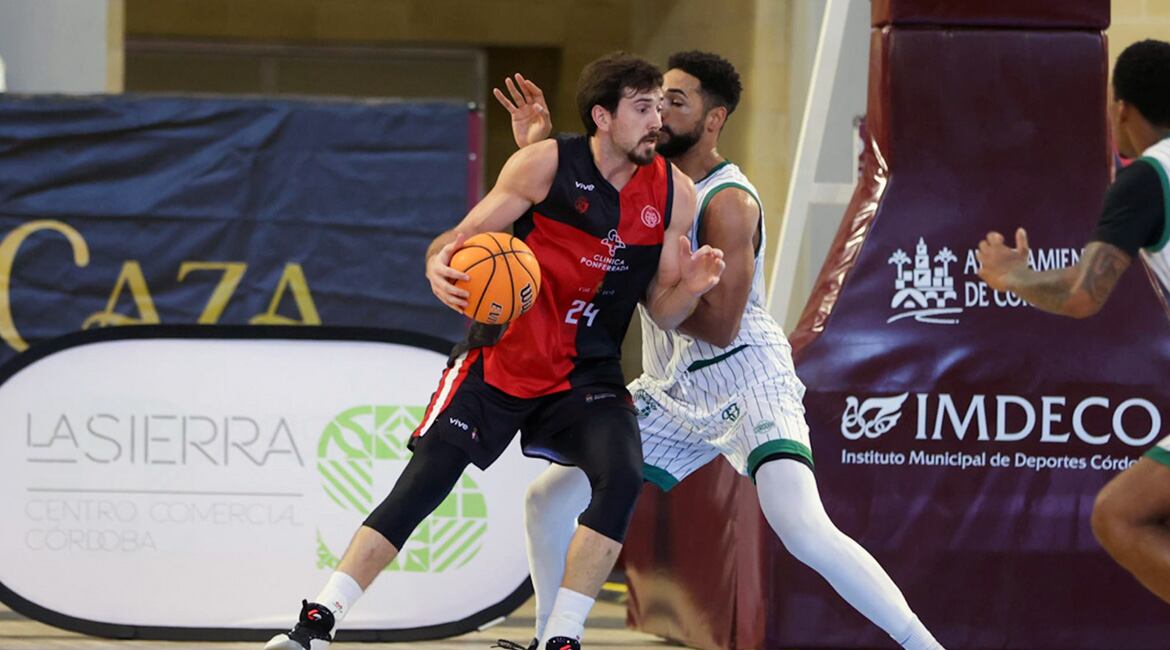 Riley Hayes fue el máximo anotador de la escuadra berciana y del partido con 21 puntos