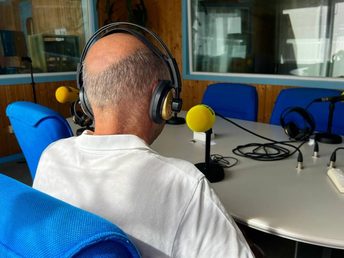 Cristian, de 21 años, lucha diariamente con los demonios que le gritan "mátate"