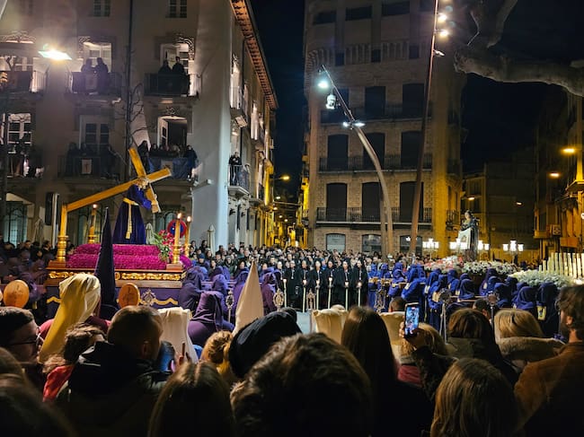 Barbastro vive con solemnidad el Santo Encuentro en la noche del Miércoles Santo