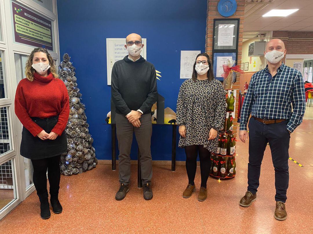 Entrega de mascarillas en el Centro Integrado de Formación Profesional