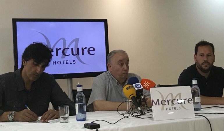 Un momento de la comparecencia.