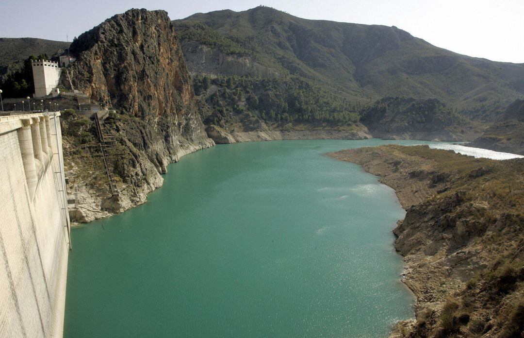 Presa del Cenajo