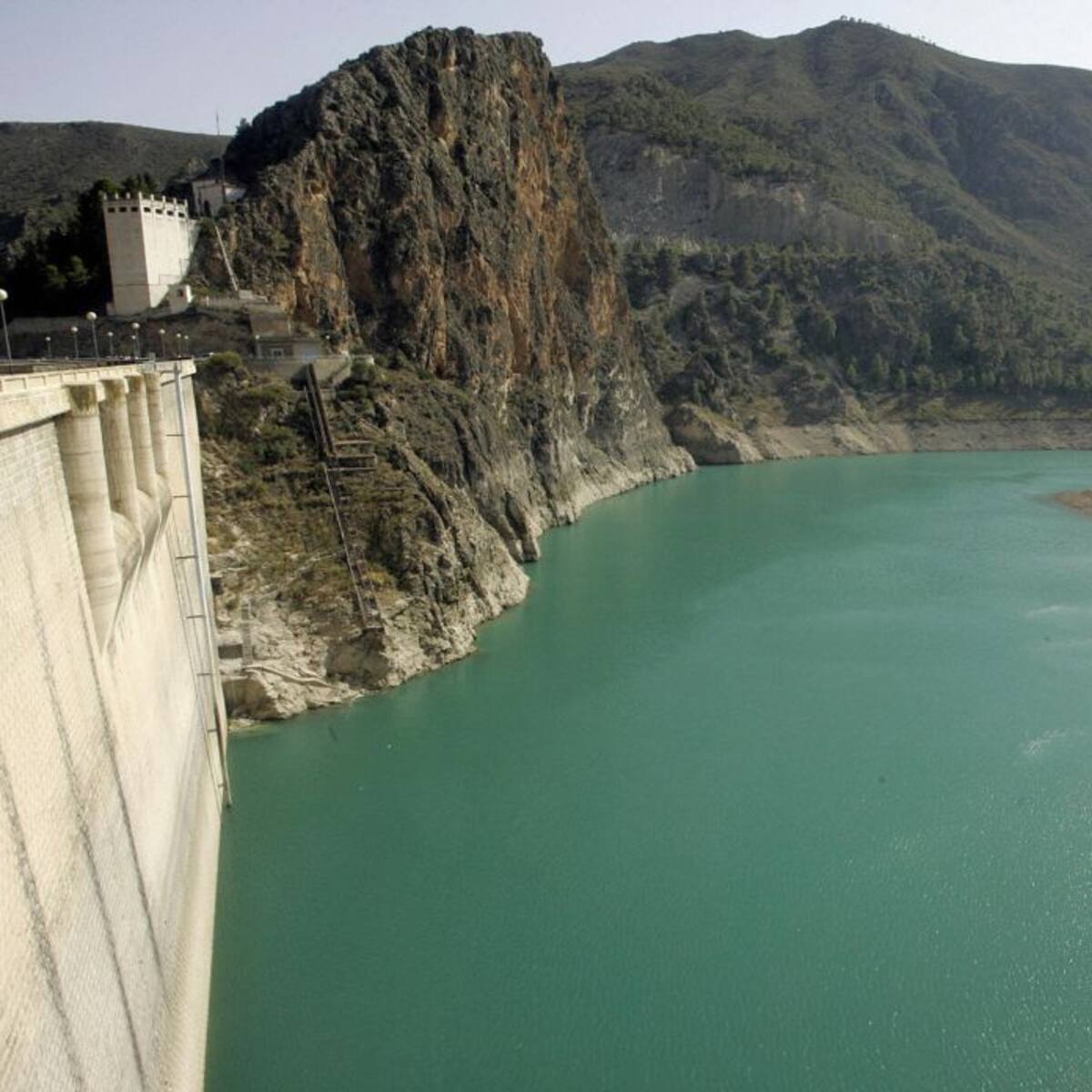 Los pantanos de la cuenca del Segura pierden 17 hectómetros cúbicos en la última semana