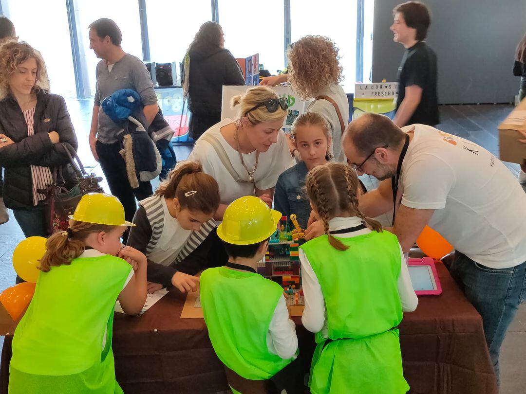 Participantes de la Lego League, en Baluarte