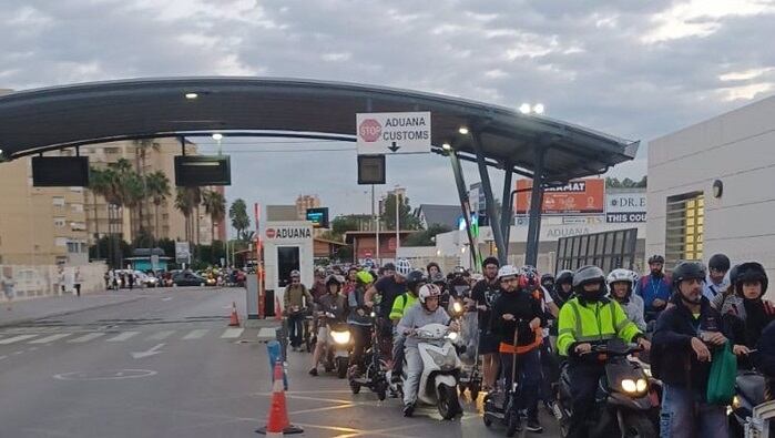 Colas en la Verja de Gibraltar este lunes 4 de septiembre