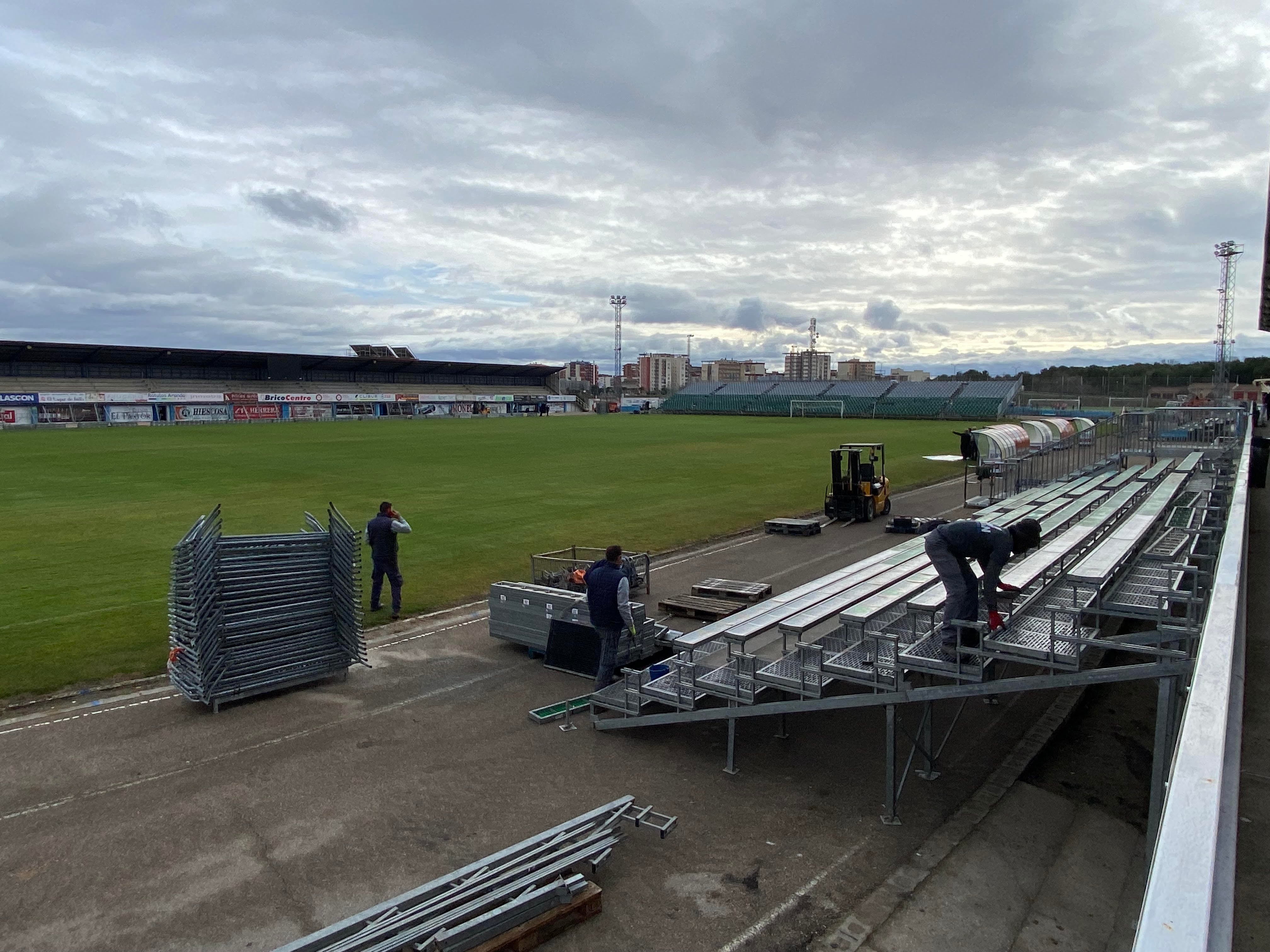 Estadio Juan Carlos Higuero, preparándose para la cita copera