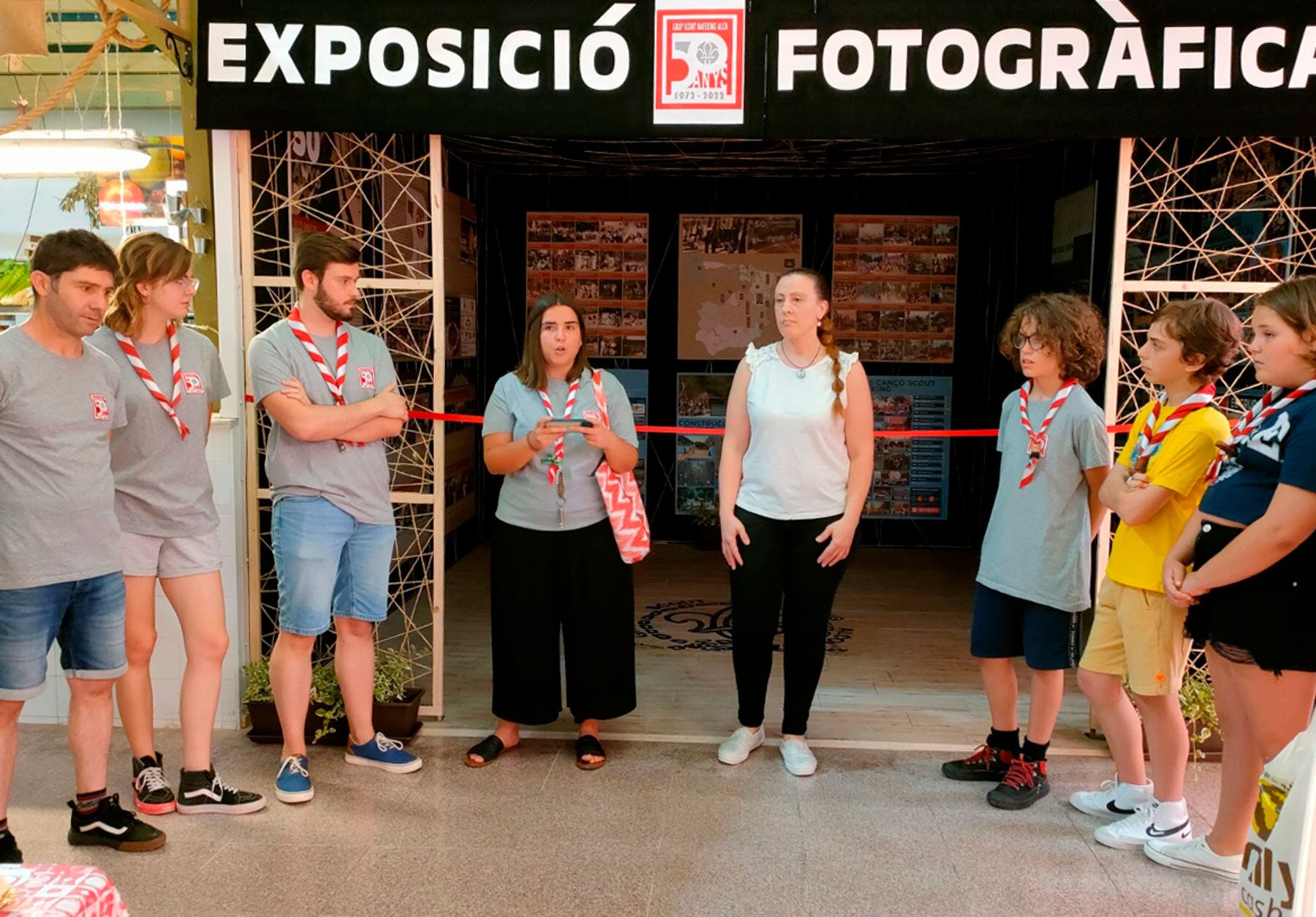 Un instante de los discursos previos a la inauguración de la exposición