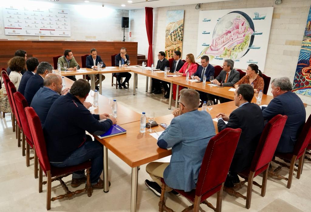 El encuentro entre los representantes de Taiwán y los responsables de las DO del vino de Valladolid