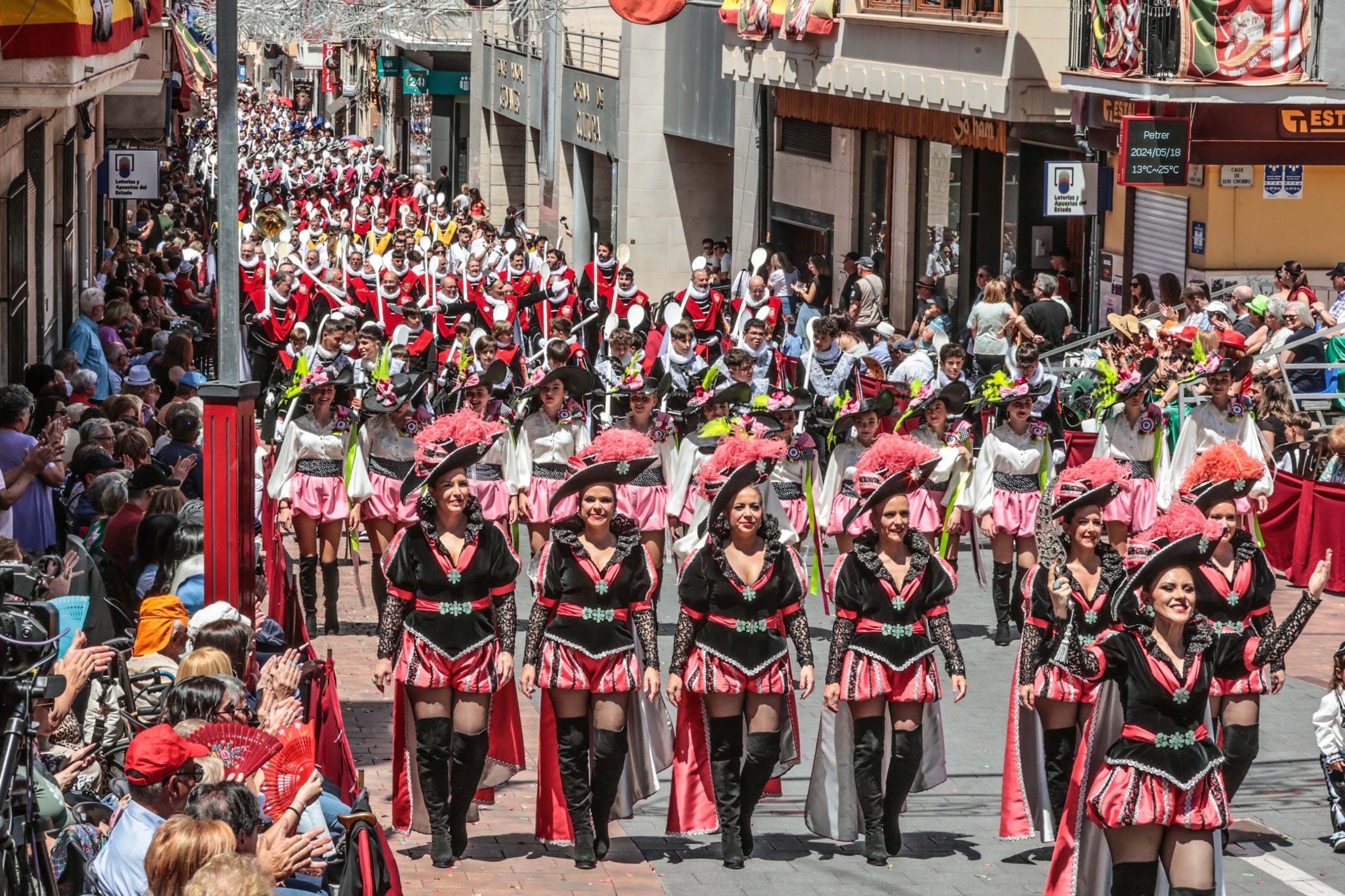 Desfile del bando de la cruz 2024