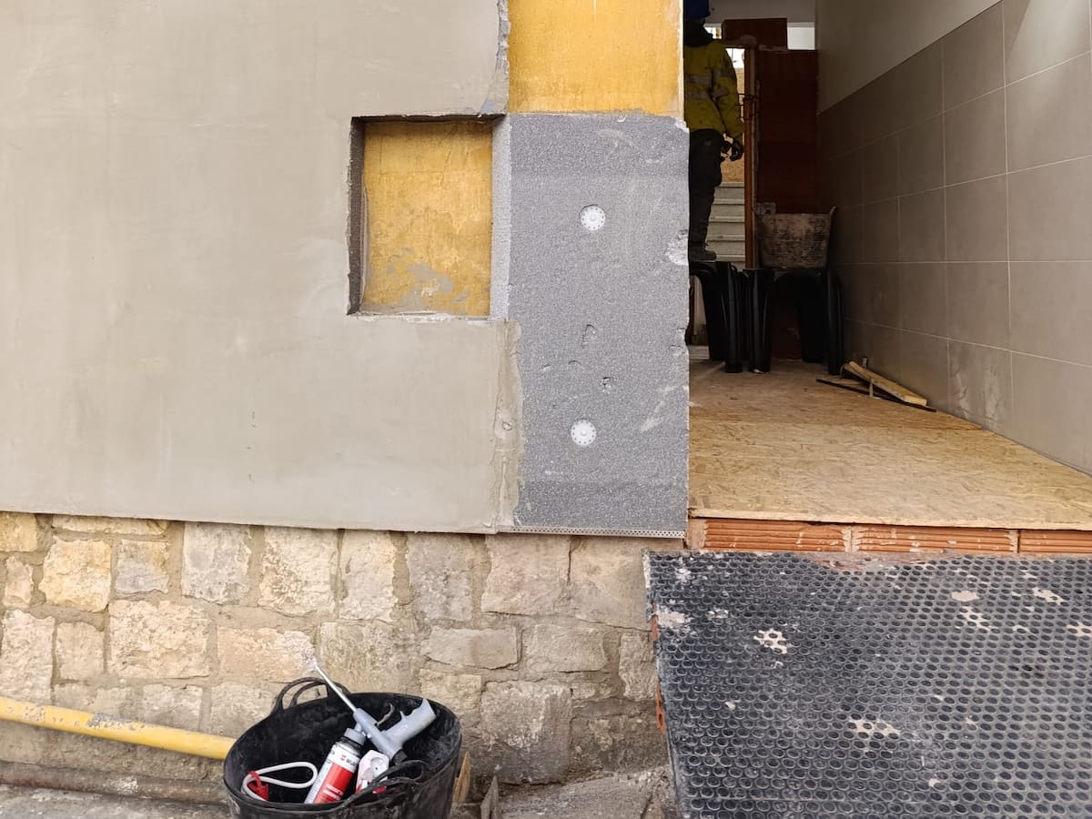 Nuevas dudas sobre el coste de la red de calor en la rehabilitación de los bloques