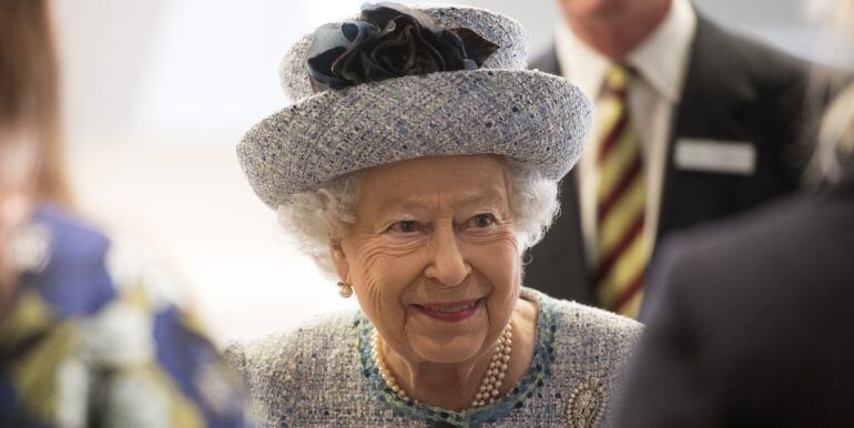 La reina de Inglaterra, Isabel II, en la apertura de The National Army Museum, (Marzo, 2017).