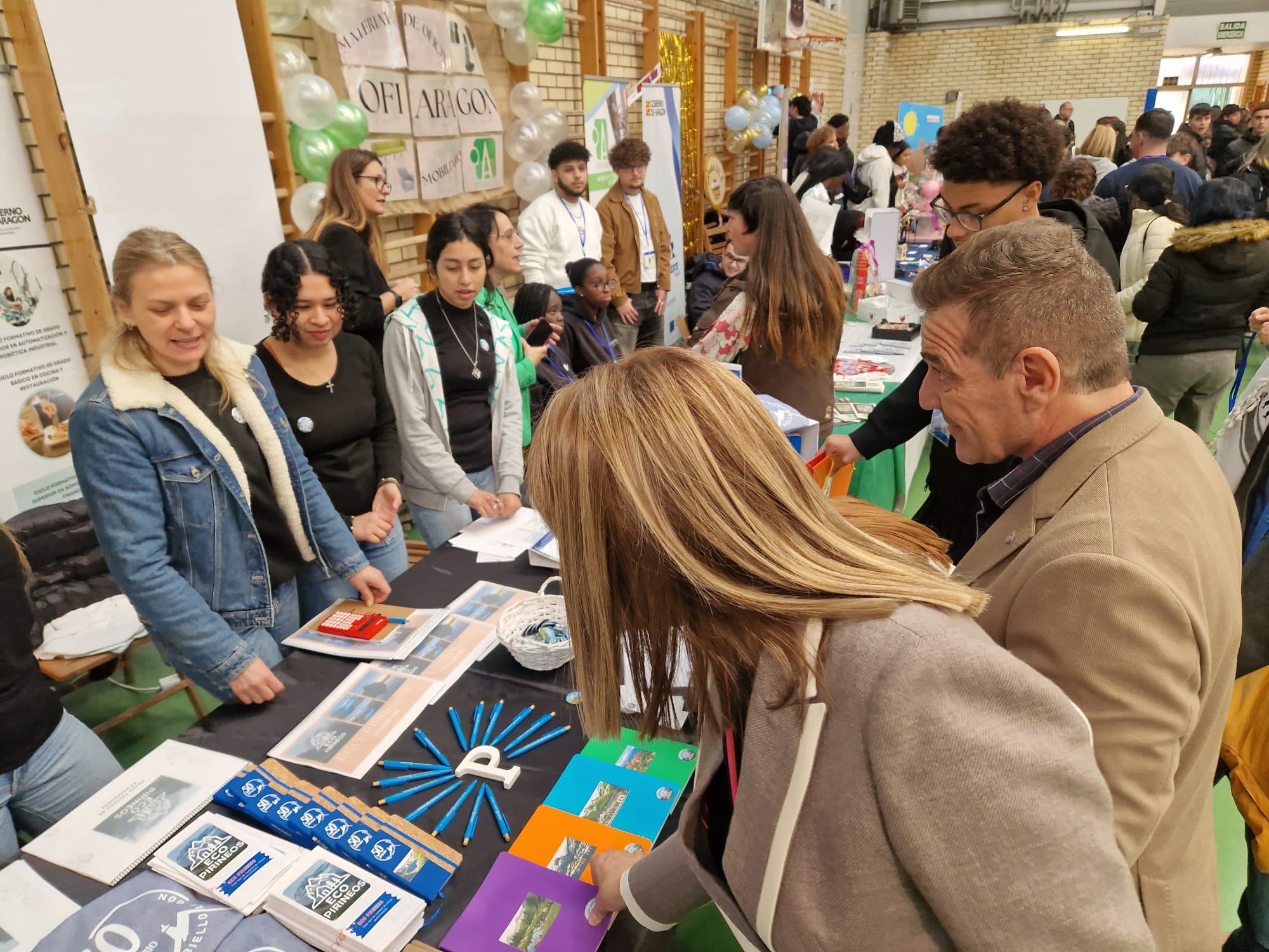 La feria se ha celebrado en el pabellón de Sabiñánigo