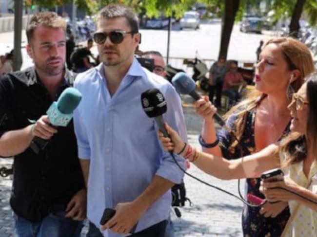 Albert Cavallé, 'estafador de l'amor'