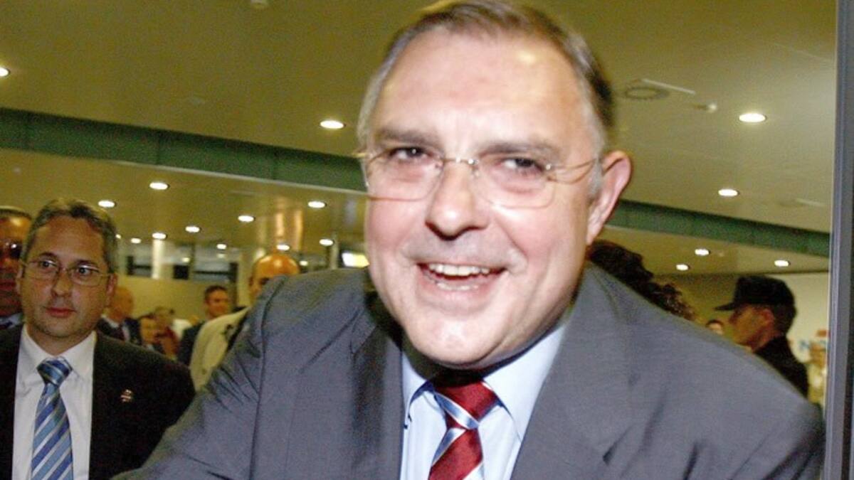 Pedro Villarroel solicita por carta a la Fundación del Levante que se abstenga de ejercer el derecho a voto en la Junta General de accionistas