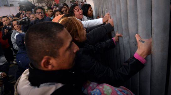 Familiares de los reos del penal de Topo Chico de Monterrey.