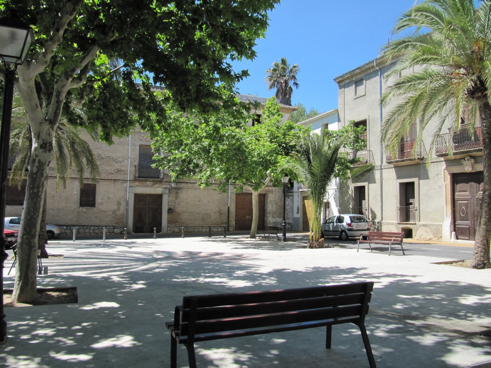 La Guardia Civil investiga las pintadas aparecidas en Muro de Alcoy (Alicante).