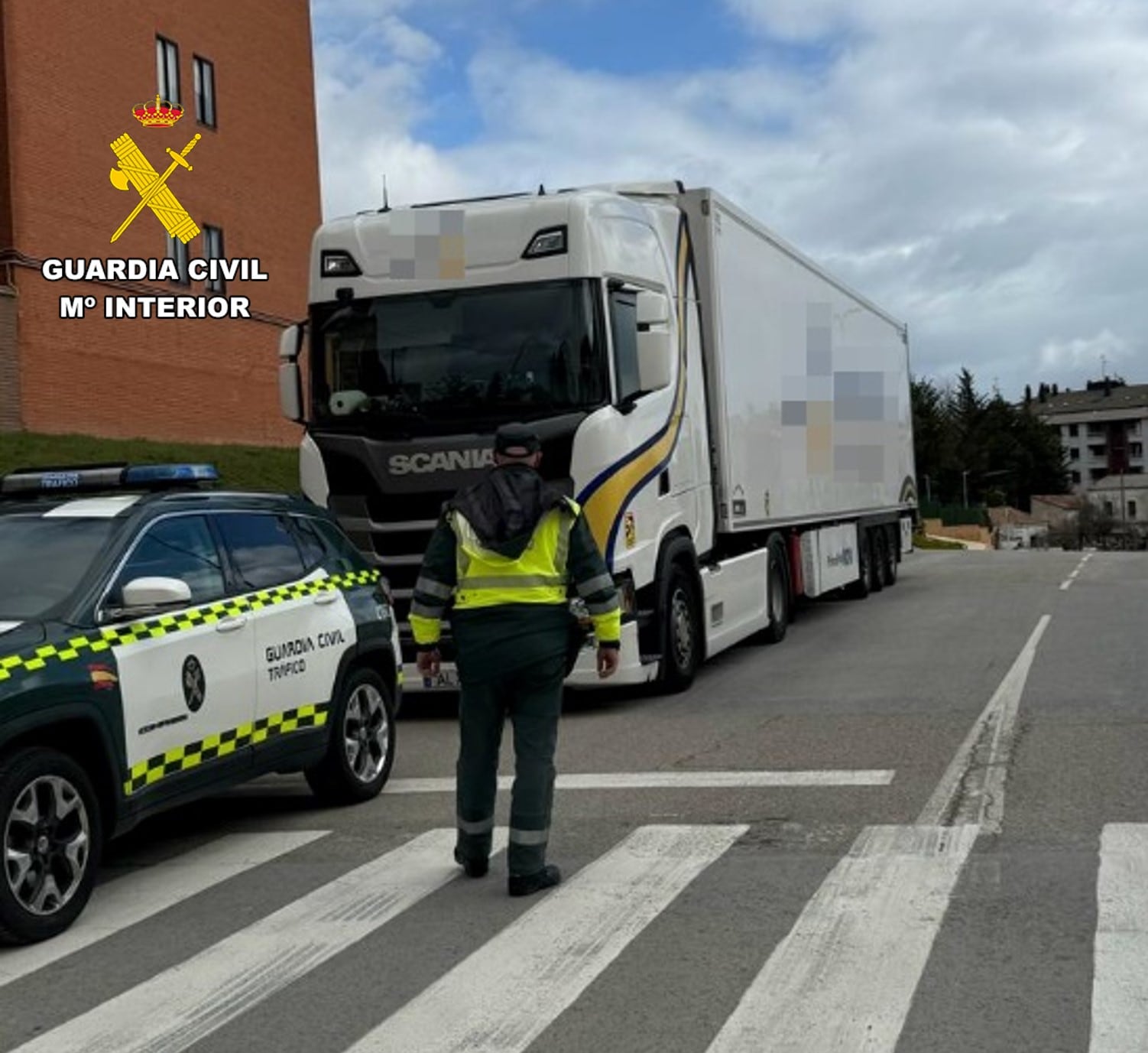 Hasta el lunes 1 de abril, se intensificará la vigilancia por las Fuerzas de la Agrupación de Tráfico de la Guardia Civil en aquellas carreteras en las que se prevé mayor afluencia de vehículos