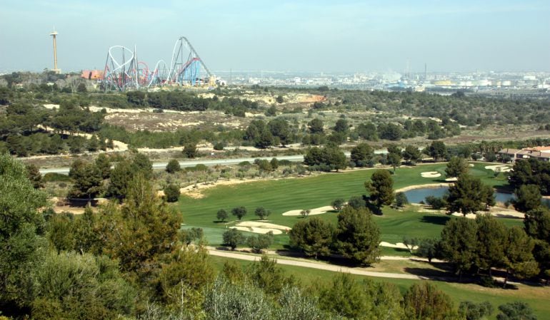 Terrenys a on s'ha de construir el macro complex.