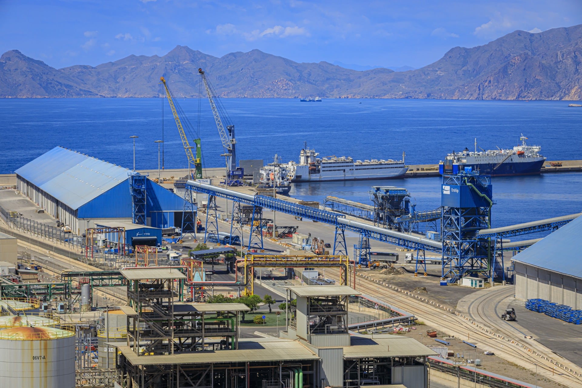 El Puerto de Cartagena licita la renovación de su alumbrado exterior