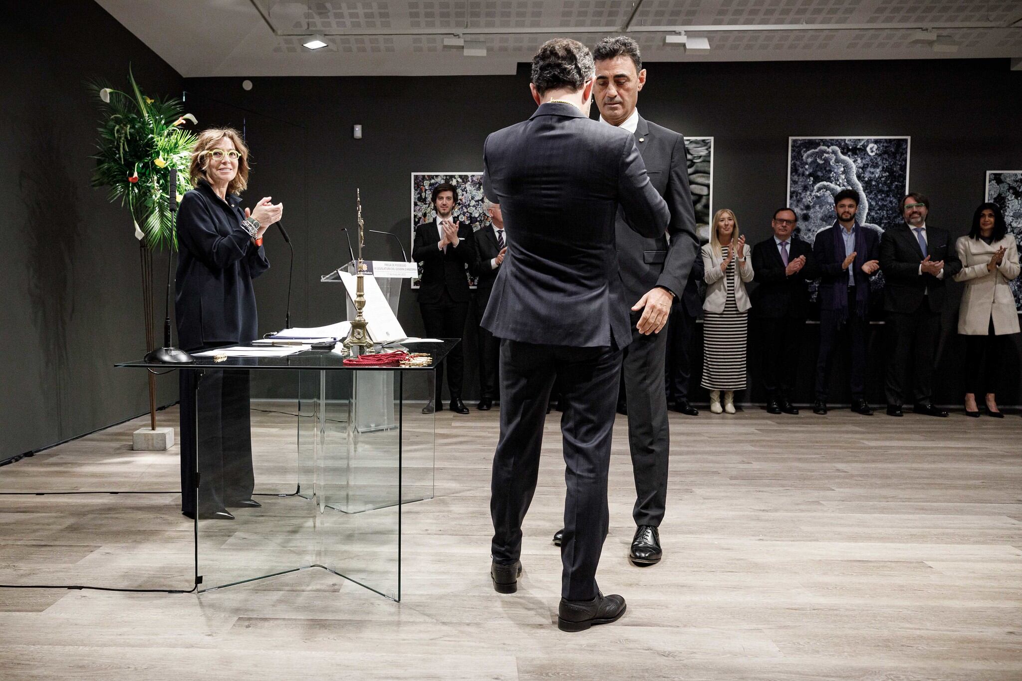 Raul Ferré jura el càrrec de ministre.