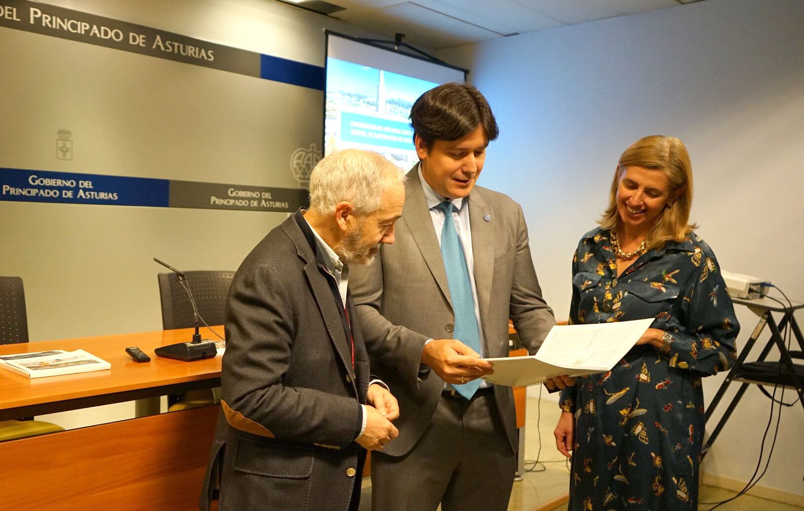 Borja Sánchez, consejero de Ciencia, Innovación y Universidad en la presentación de la candidatura de Asturias a la Agencia Española de Supervisión de Inteligencia Artificial