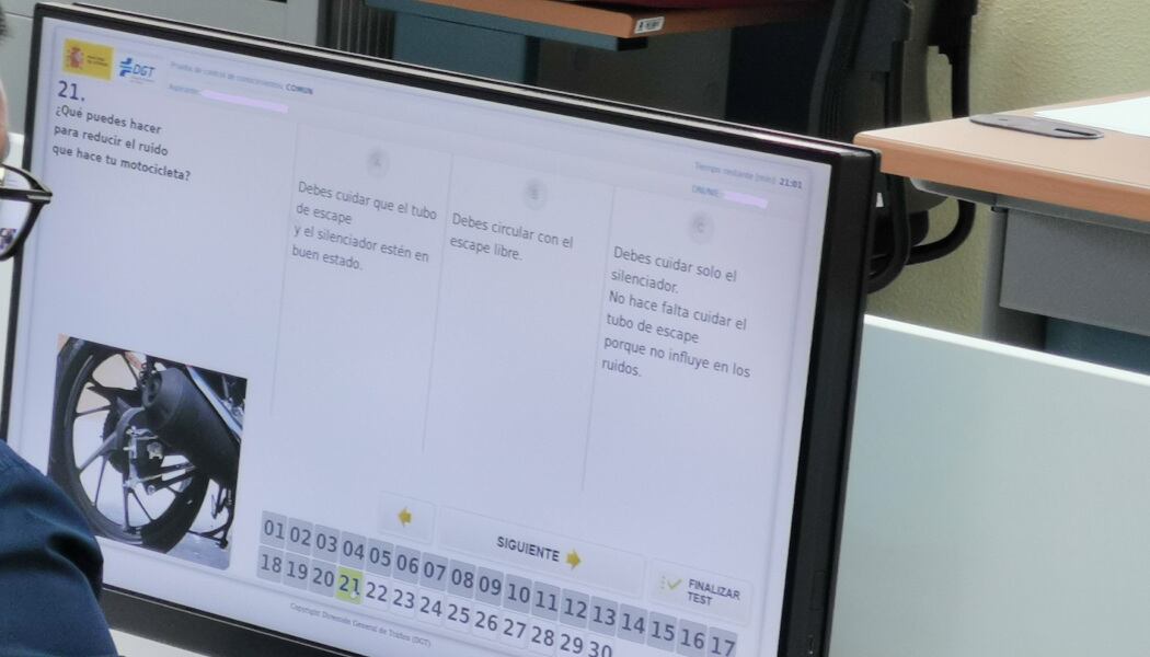 Pantalla táctil de la DGT