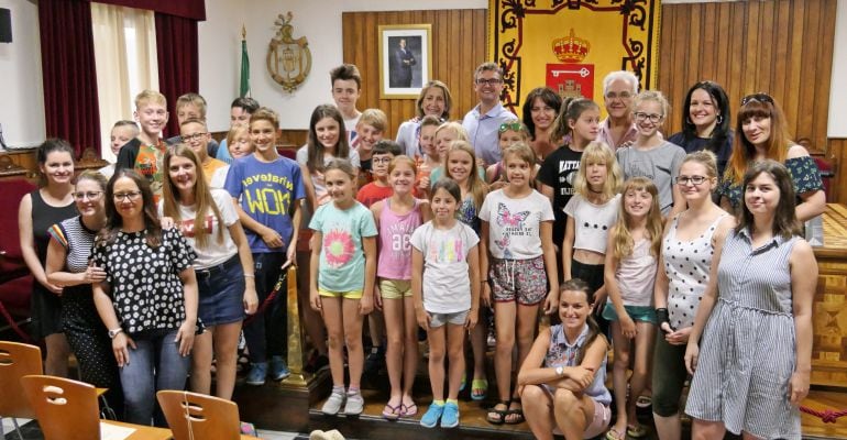 Recibimiento del primer grupo de alumnos polacos en Villacarrillo.