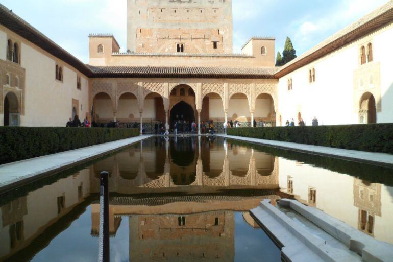 Patio de Los Arrayanes de La Alhambra