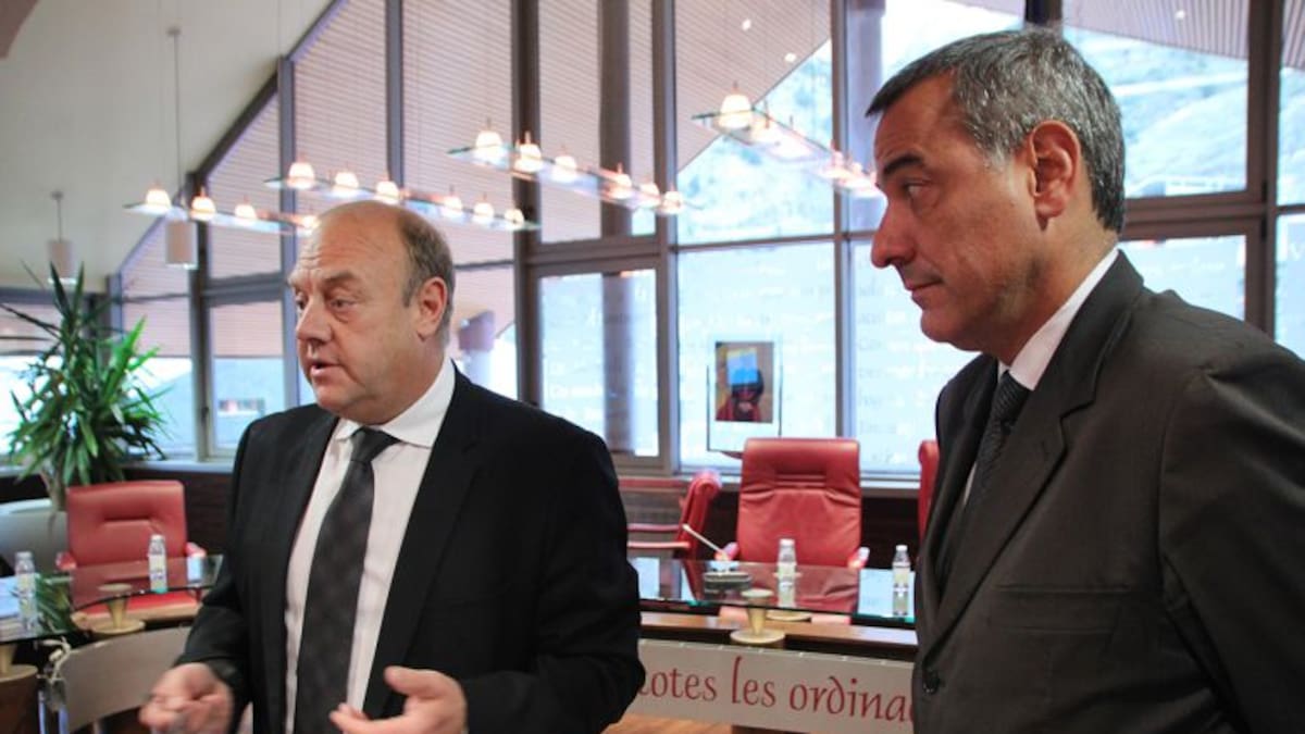 Mandicó a Riba: “quan tens un càrrec no n'hi ha prou amb fer veure que treballes”