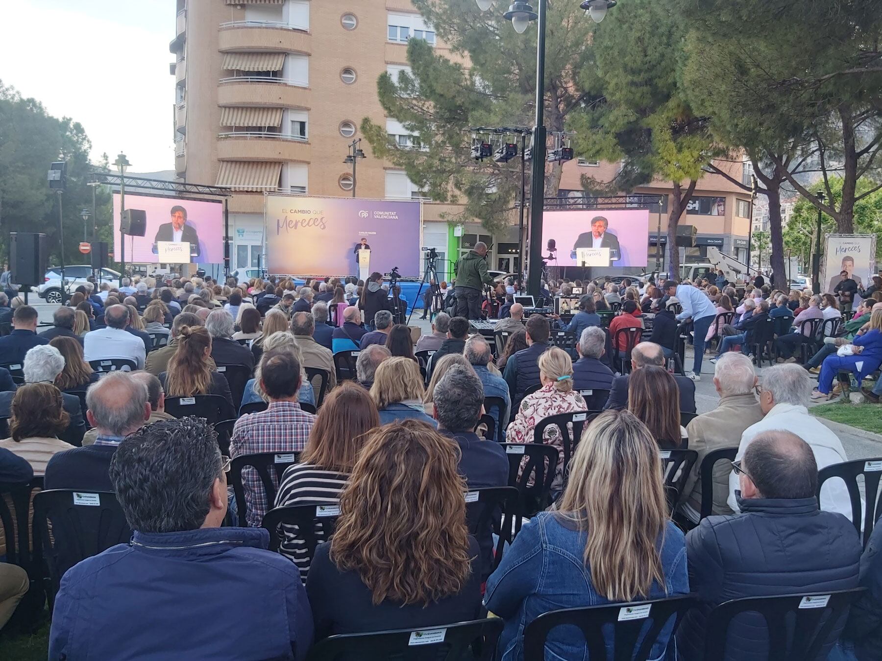 La cita electoral ha tenido lugar en el parque existente entre las calles General Prieto y Avenida Hispanidad