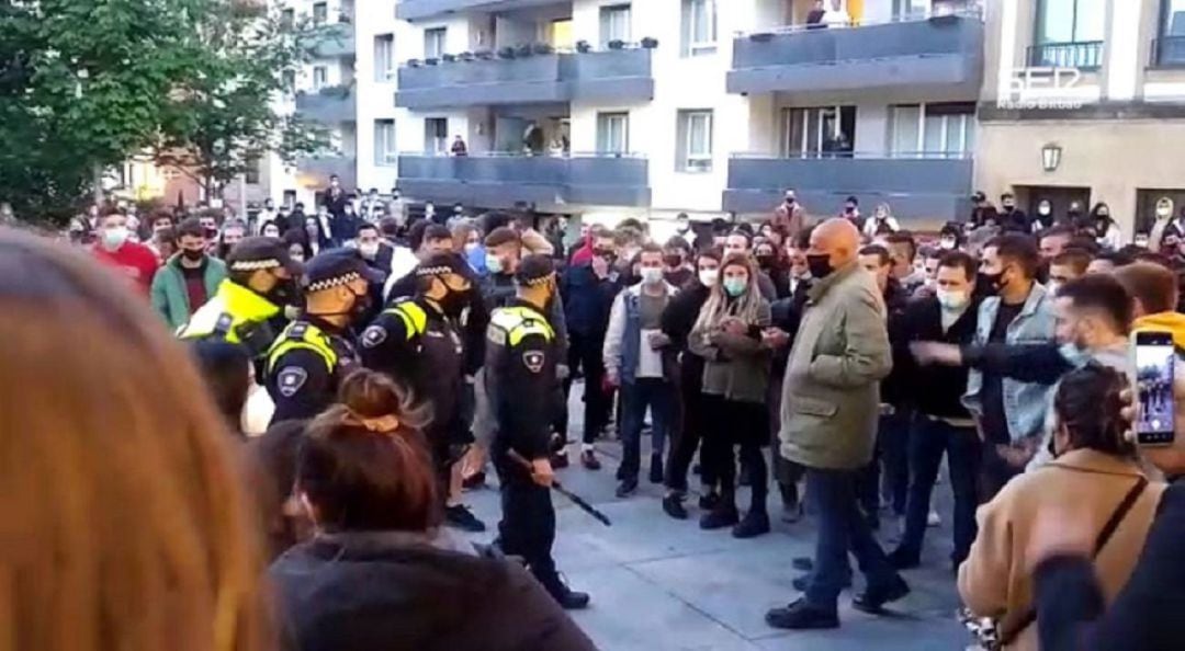 No es la primera vez que ocurren incidentes como estos en la Plaza San Nicolás de Algorta (Getxo).