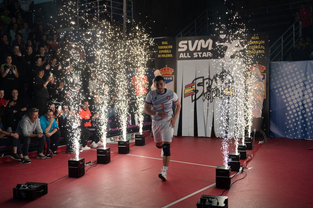 La ‘estrella’ de Moya brilla en la fiesta del voleibol nacional.