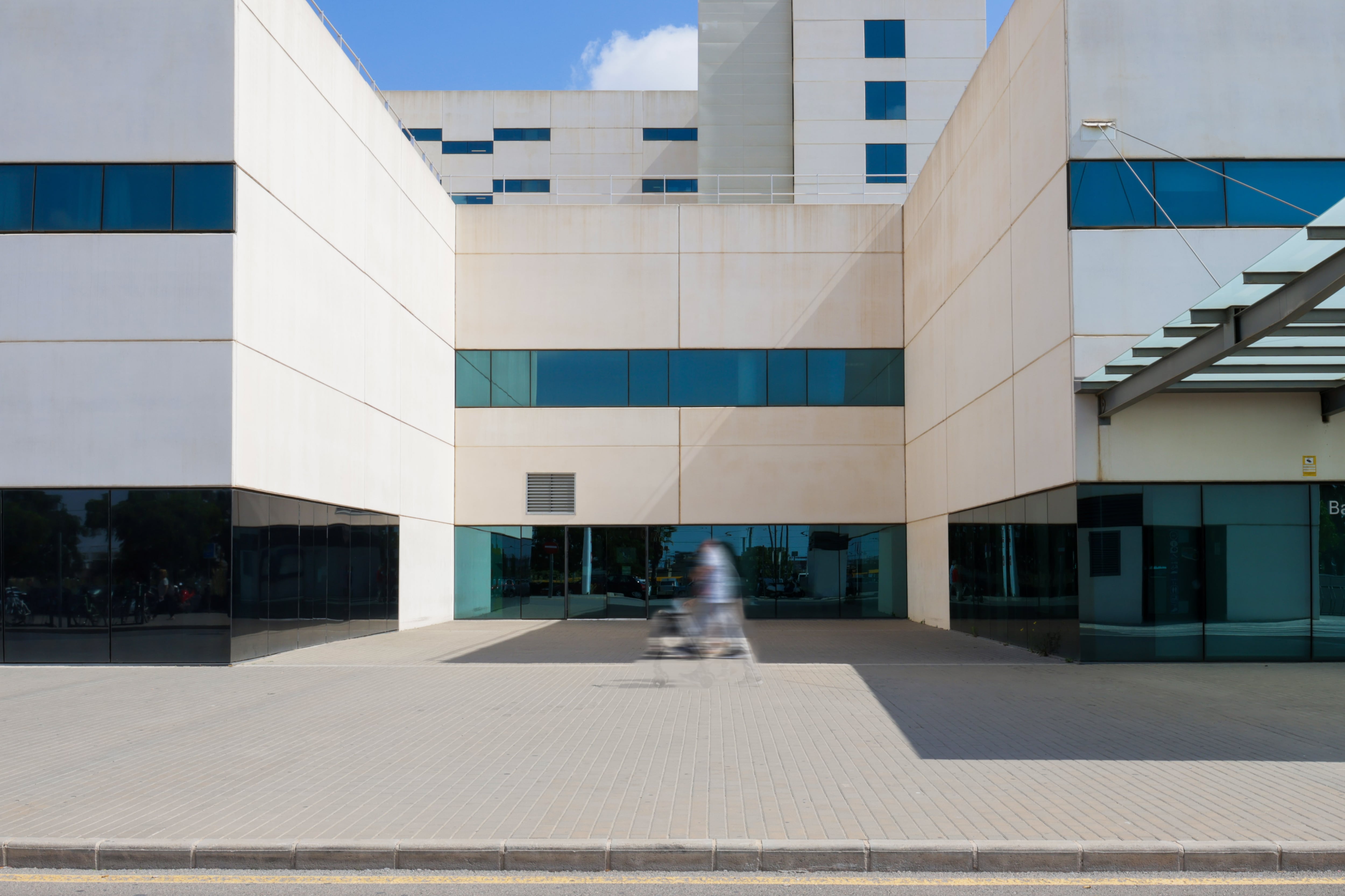 Búnker de alto nivel de aislamiento para pacientes con enfermedades infecciosas, construido en el Hospital La Fe de València