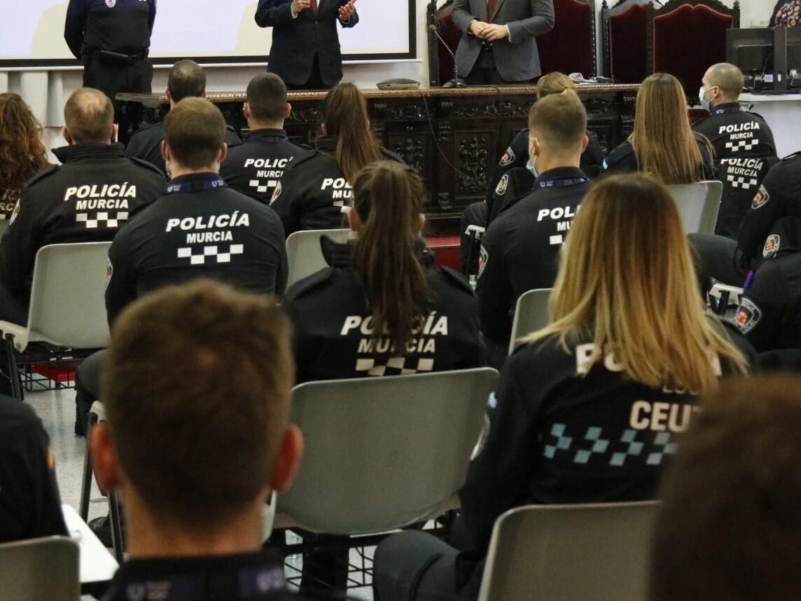 El alcalde de Murcia visita la Academia de la Policía Local de Murcia