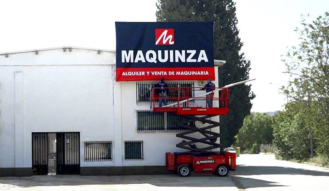 Maquinza abre su nueva delegación en Cadrete.