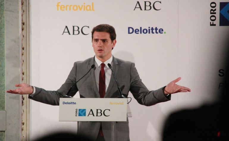 El líder de C&#039;s, Albert Rivera, aquest dijous 29 d&#039;octubre de 2015 al Foro ABC Deloitte (Horitzontal)