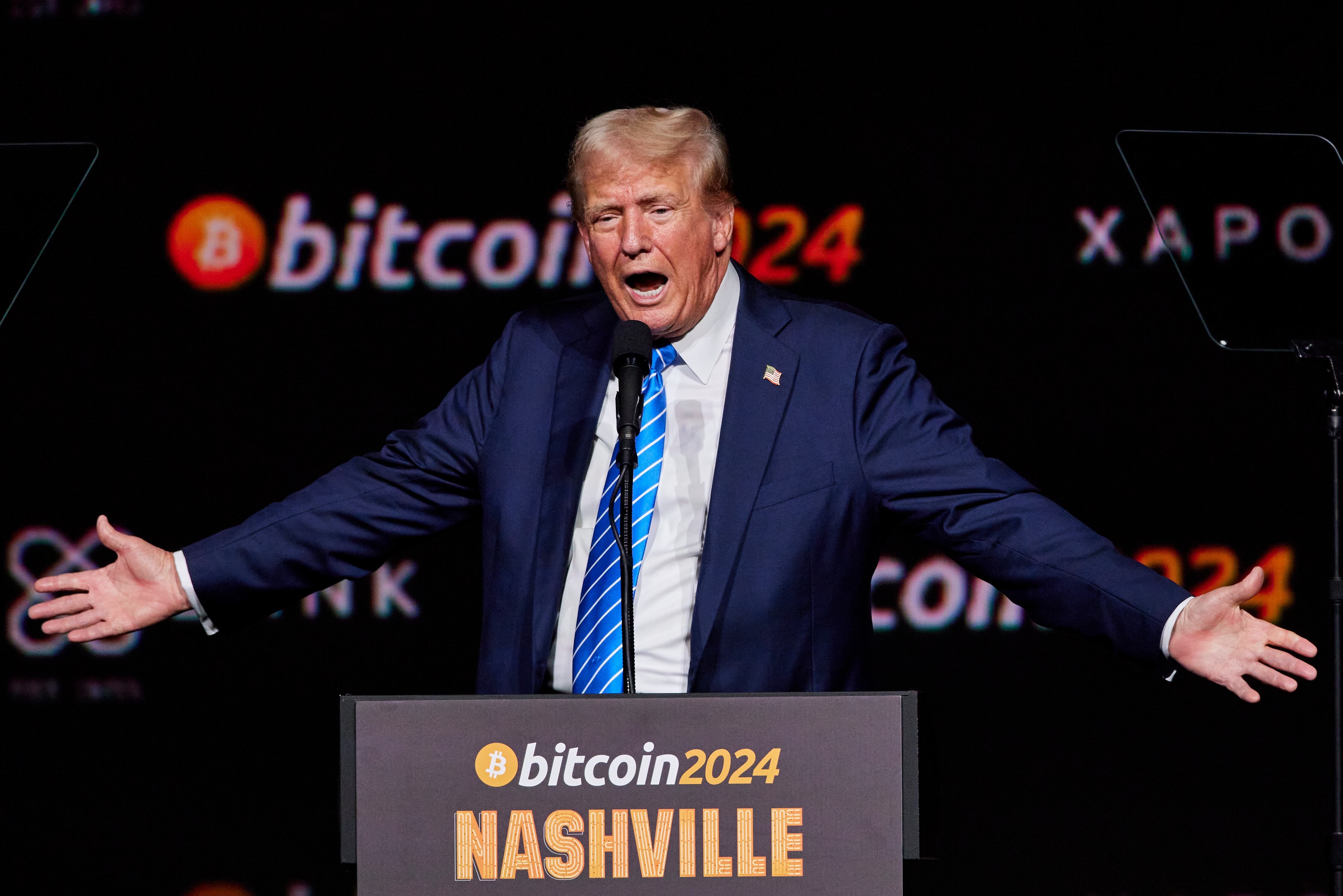 Donald Trump en un evento de Bitcoin.