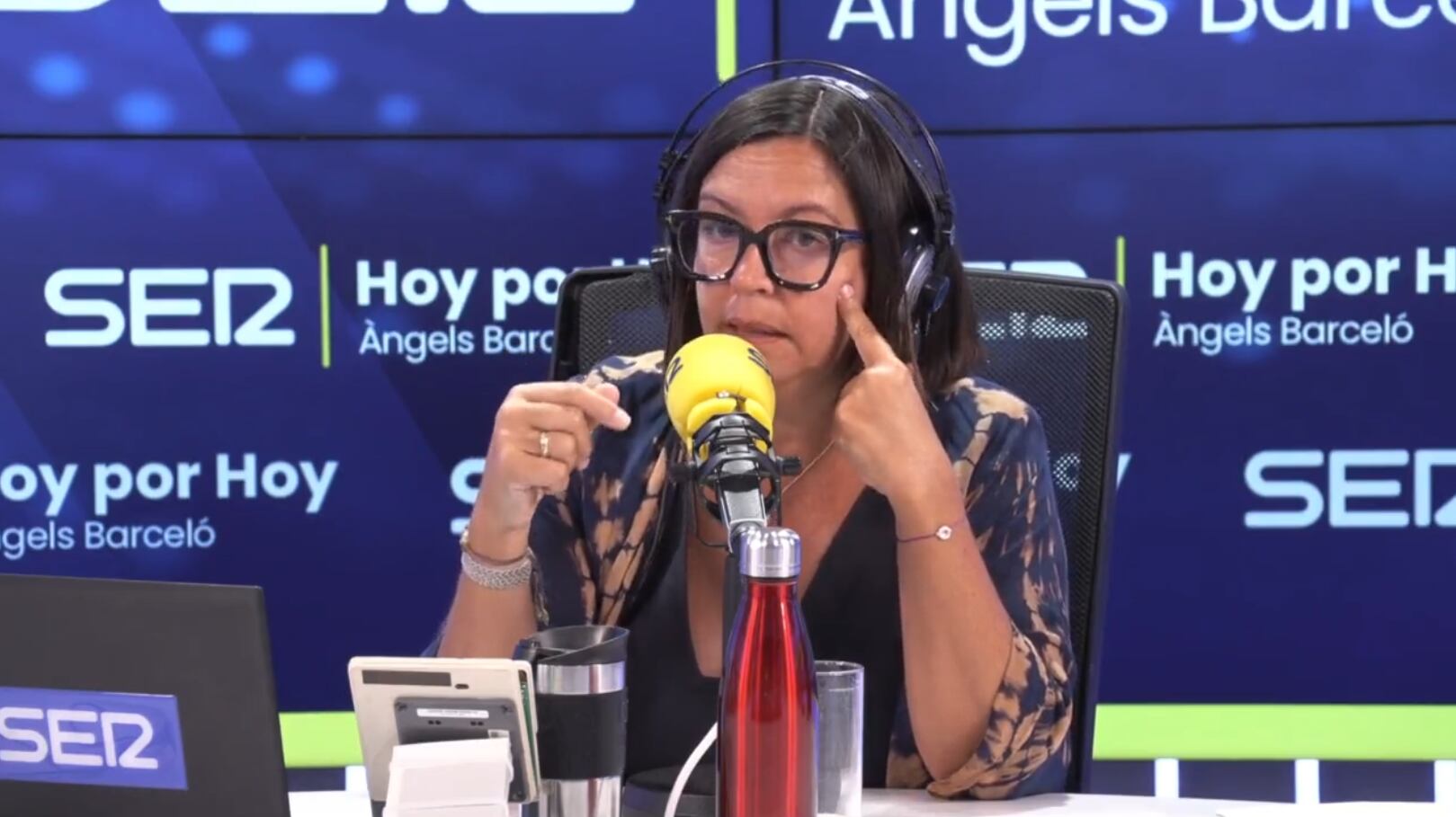 Àngels Barceló en el estudio principal de la SER