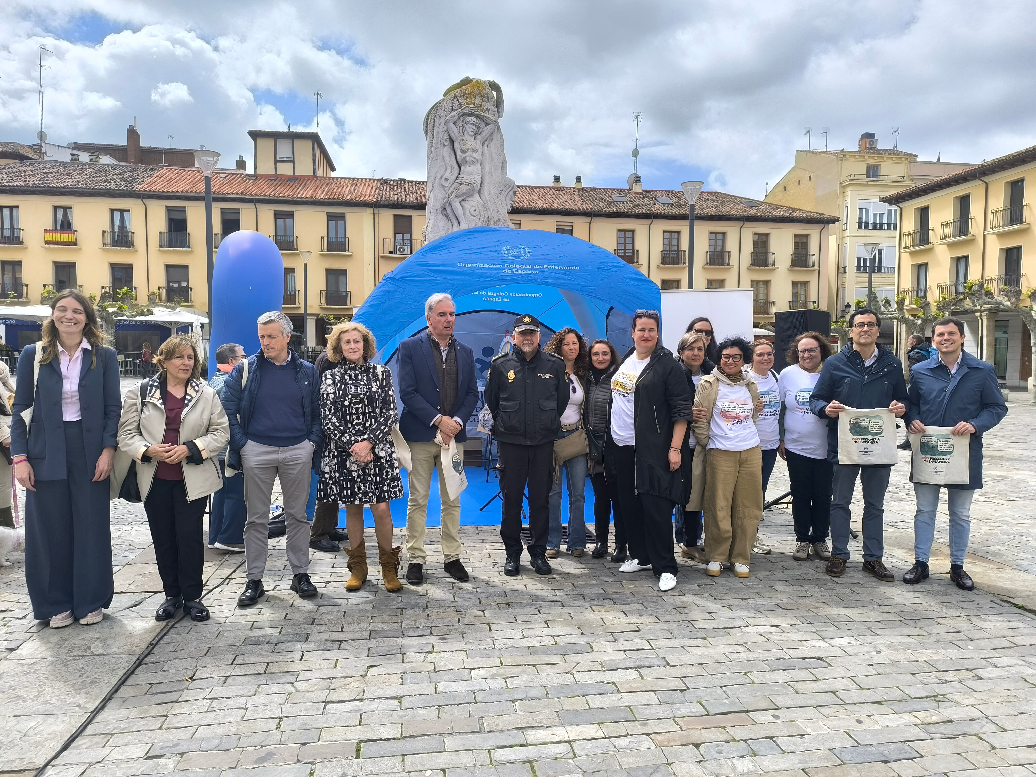 La enfermería palentina sale a la calle en su día internacional