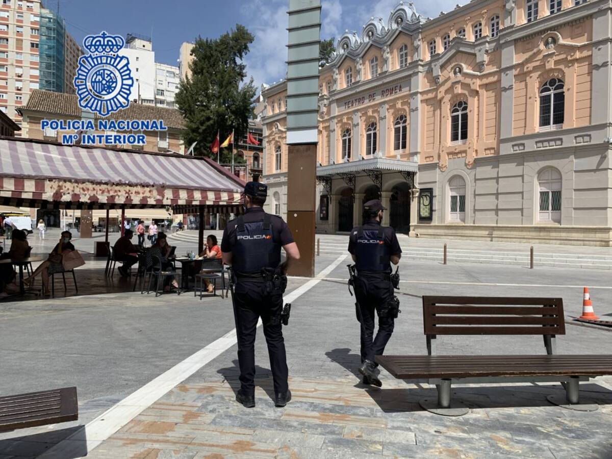 Tres detenidos y 271 denunciados en la Región el primer día de la fase 1 de la desescalada