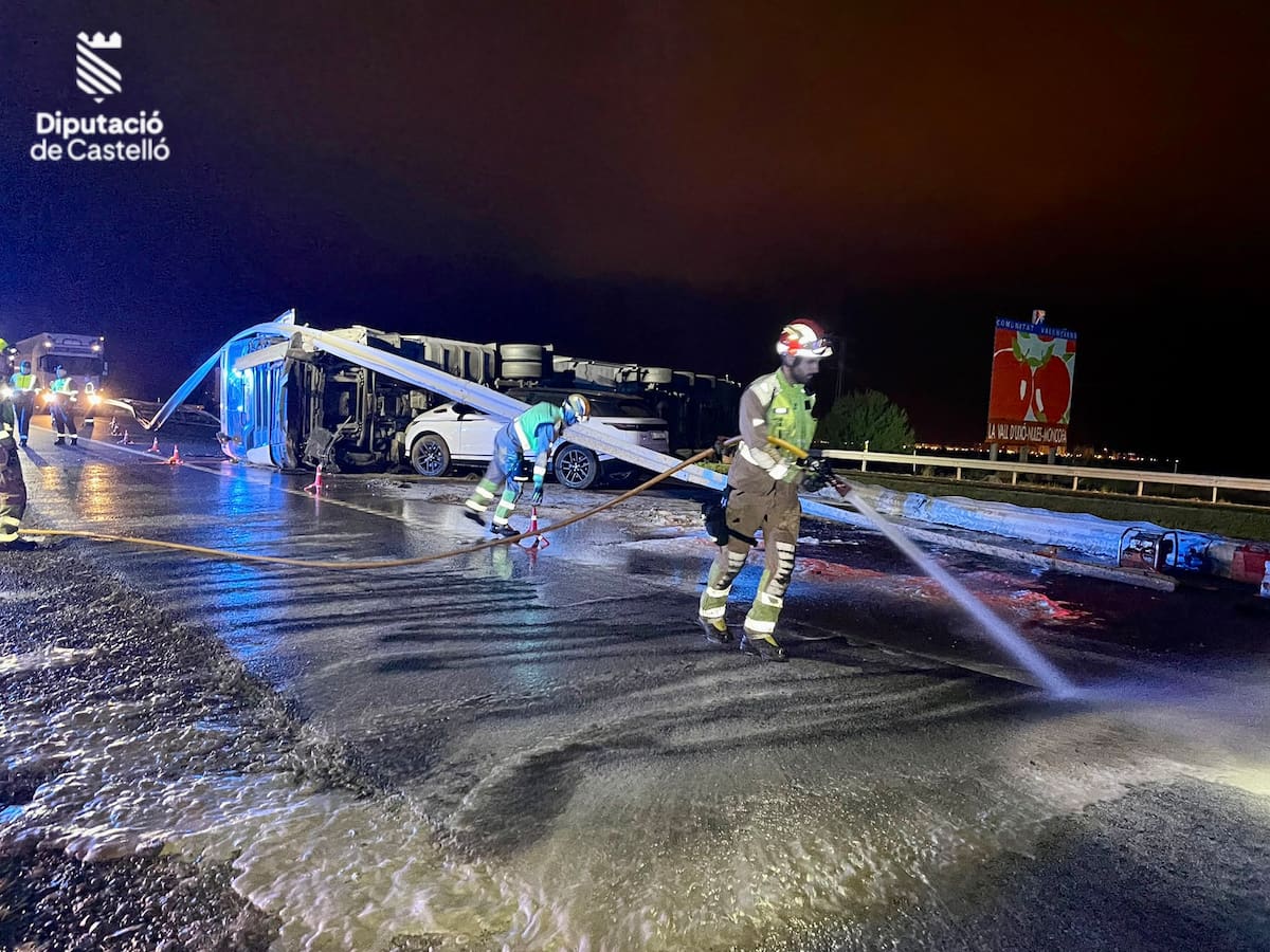 Restablecida la circulación en la AP-7 tras horas cortada por dos accidentes en distintos puntos
