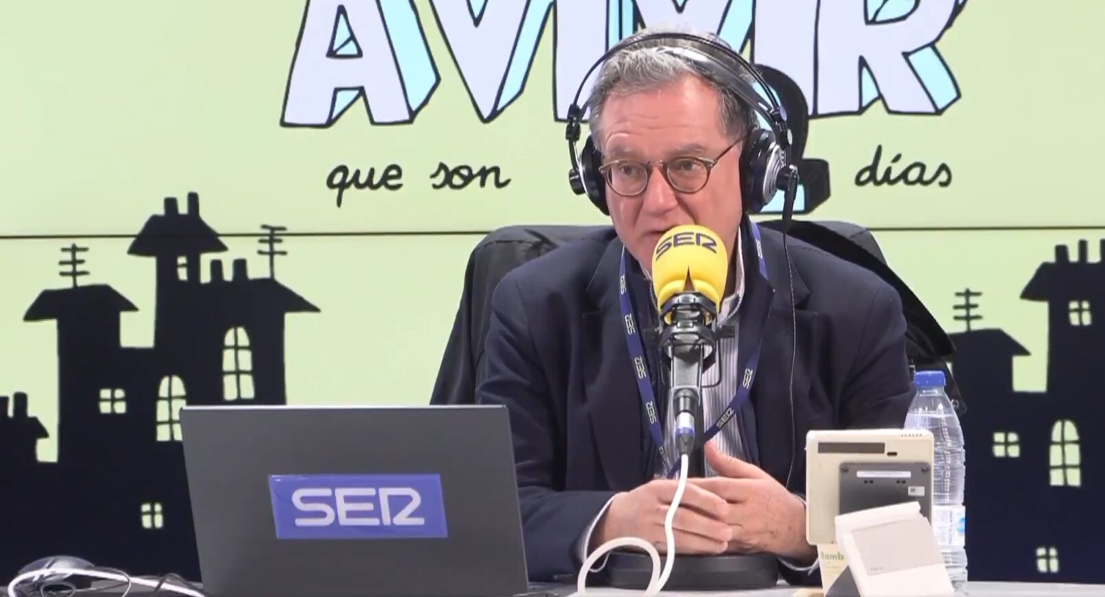 Imagen de archivo de Carlos Castresana durante una entrevista en "A vivir" de la Cadena SER