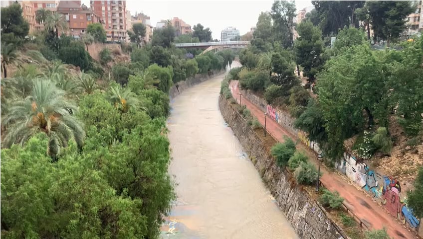 Río Vinalopó a su paso por Elche