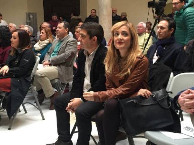 El presidente de la Diputación de Jaén, Francisco Reyes, y la secretaria general de UGT-Andalucía, Carmen Castilla
