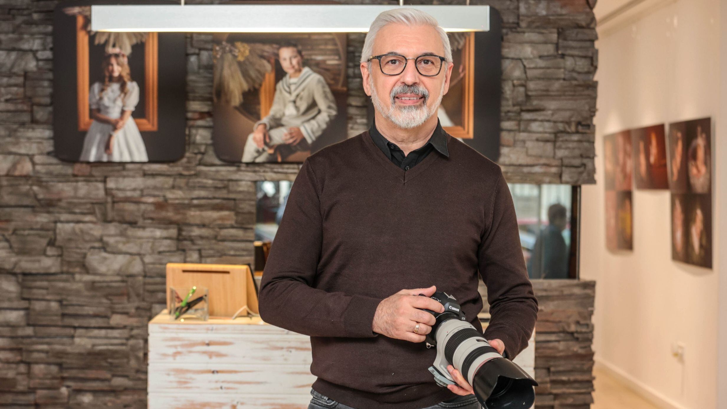 Esteban lleva 18 calendarios consecutivos colaborando con la asociación.