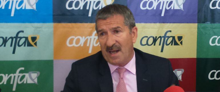 Juan Saborido en la sede de CONFAE