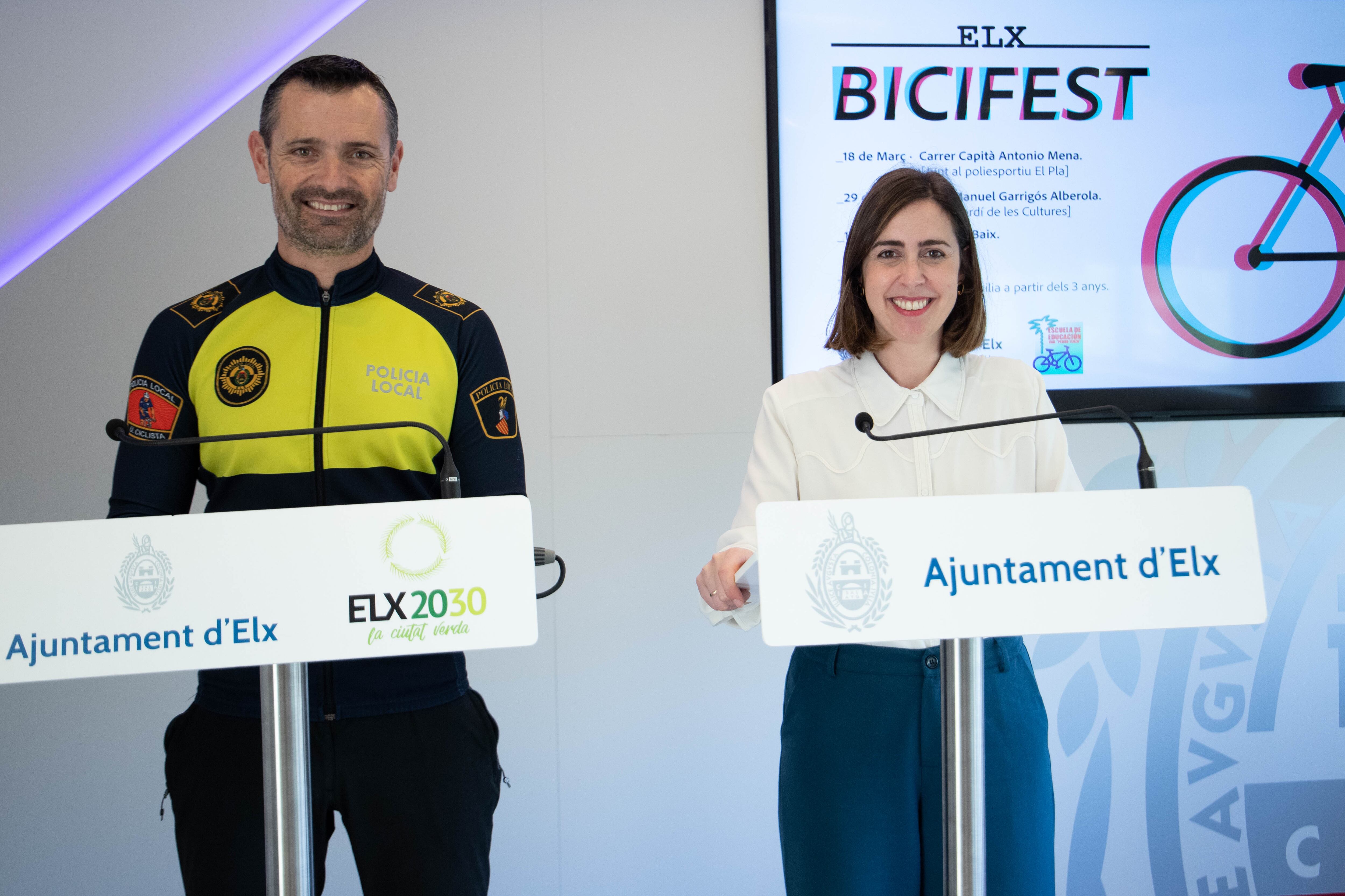 La concejala de Movilidad de Elche, Esther Díez, presenta BiciFest