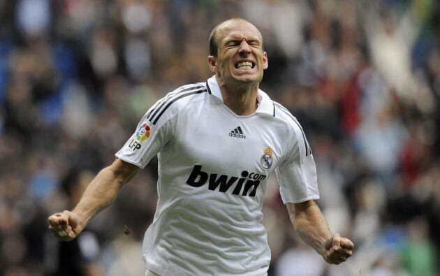 Arjen Robben celebra un gol con el Real Madrid