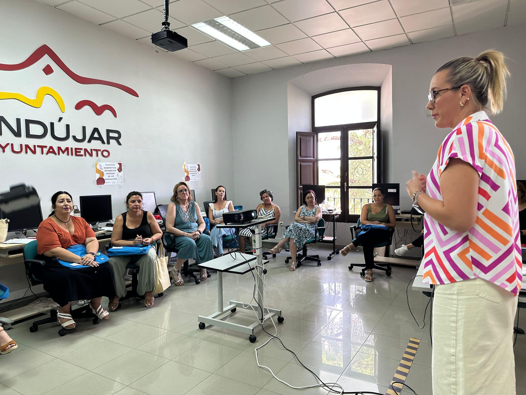 Curso de Actividades de Gestión Administrativa que imparte el Ayuntamiento de Andújar